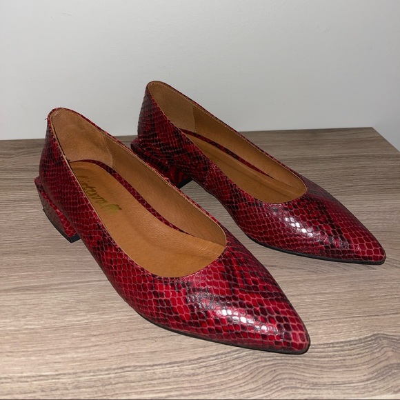 L’Intervalle Red Flats - Picture 3 of 6